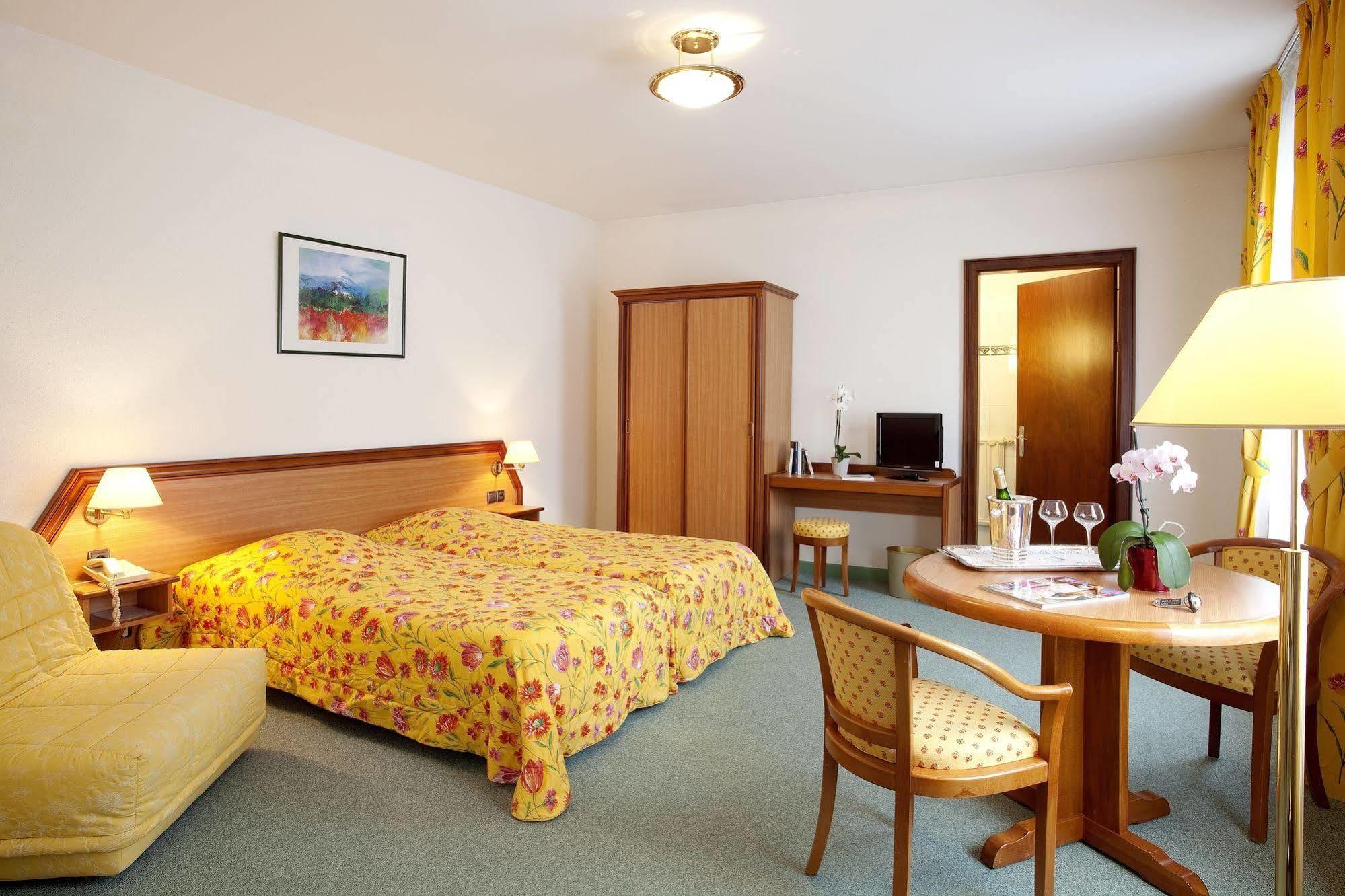 Logis Hotel-Restaurant De La Poste Urmatt Εξωτερικό φωτογραφία