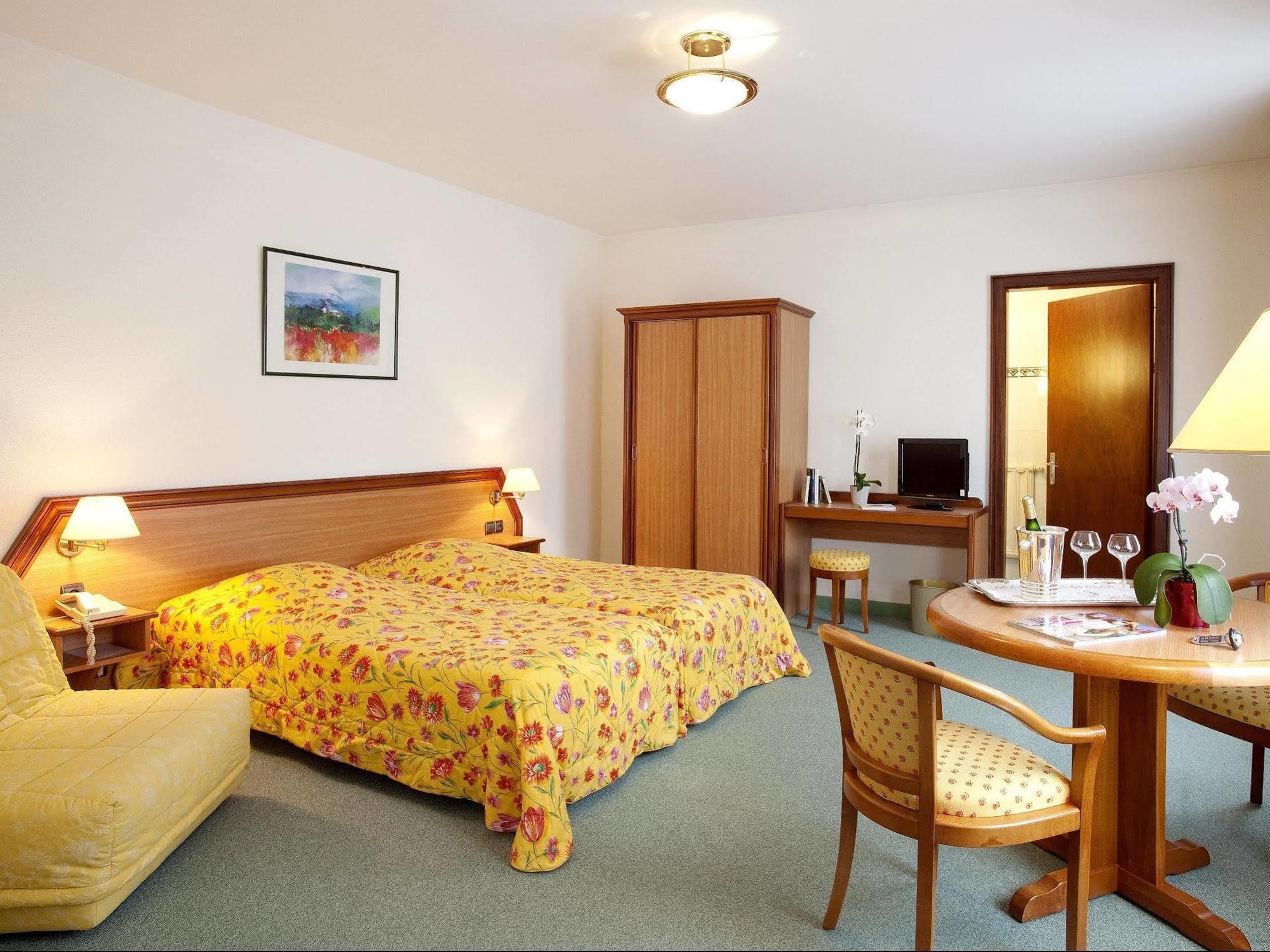 Logis Hotel-Restaurant De La Poste Urmatt Εξωτερικό φωτογραφία